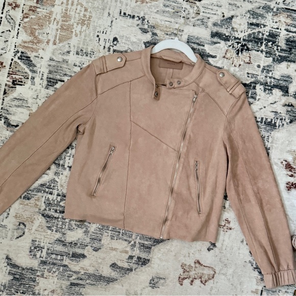 ⏱️ BlankNYC Faux Suede Moto Jacket - Picture 5 of 7